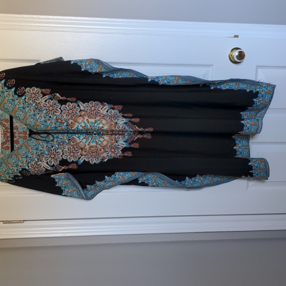 Cover up for sunny destination 🏝️ or cruise 🛳️